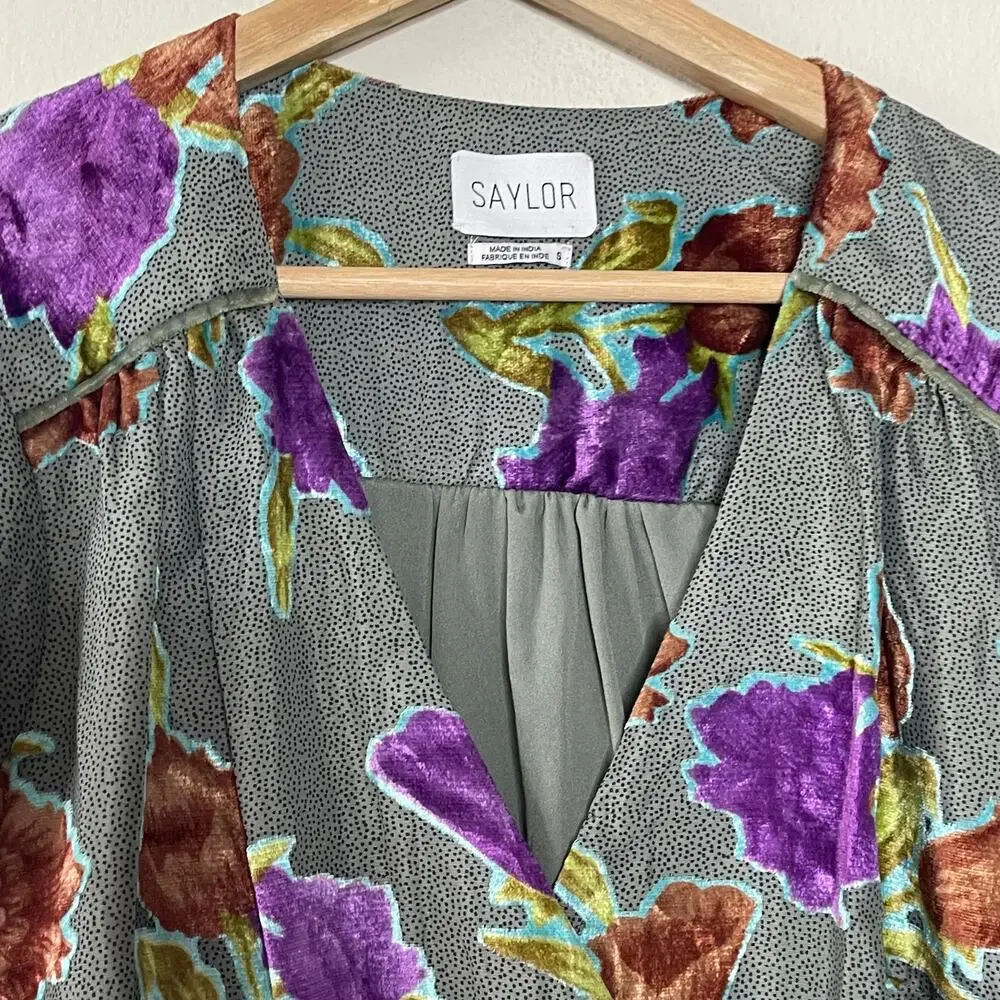 SAYLOR BURNOUT VELVET  FLORAL PRINT WRAP DRESS SIZE‎ S